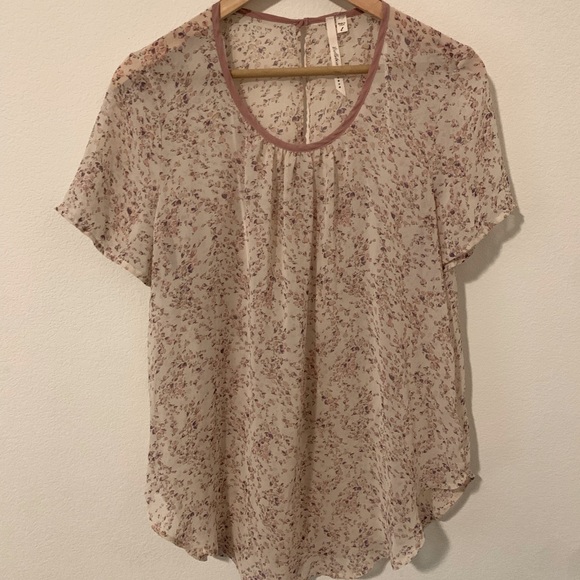 Open Back Floral Top - Picture 1 of 3